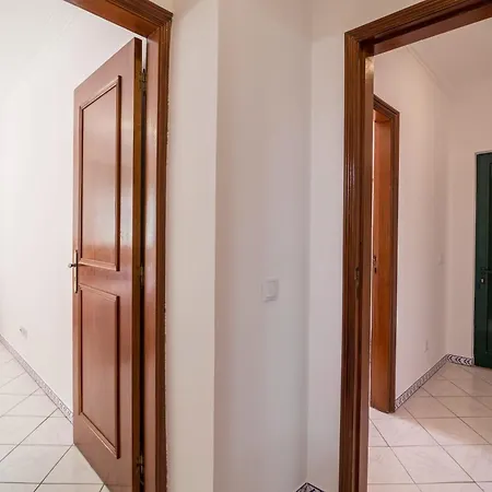 아파트 Marjoh Al 쿼테이라