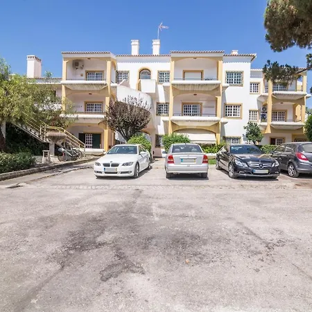 Marjoh Al Апартаменты *